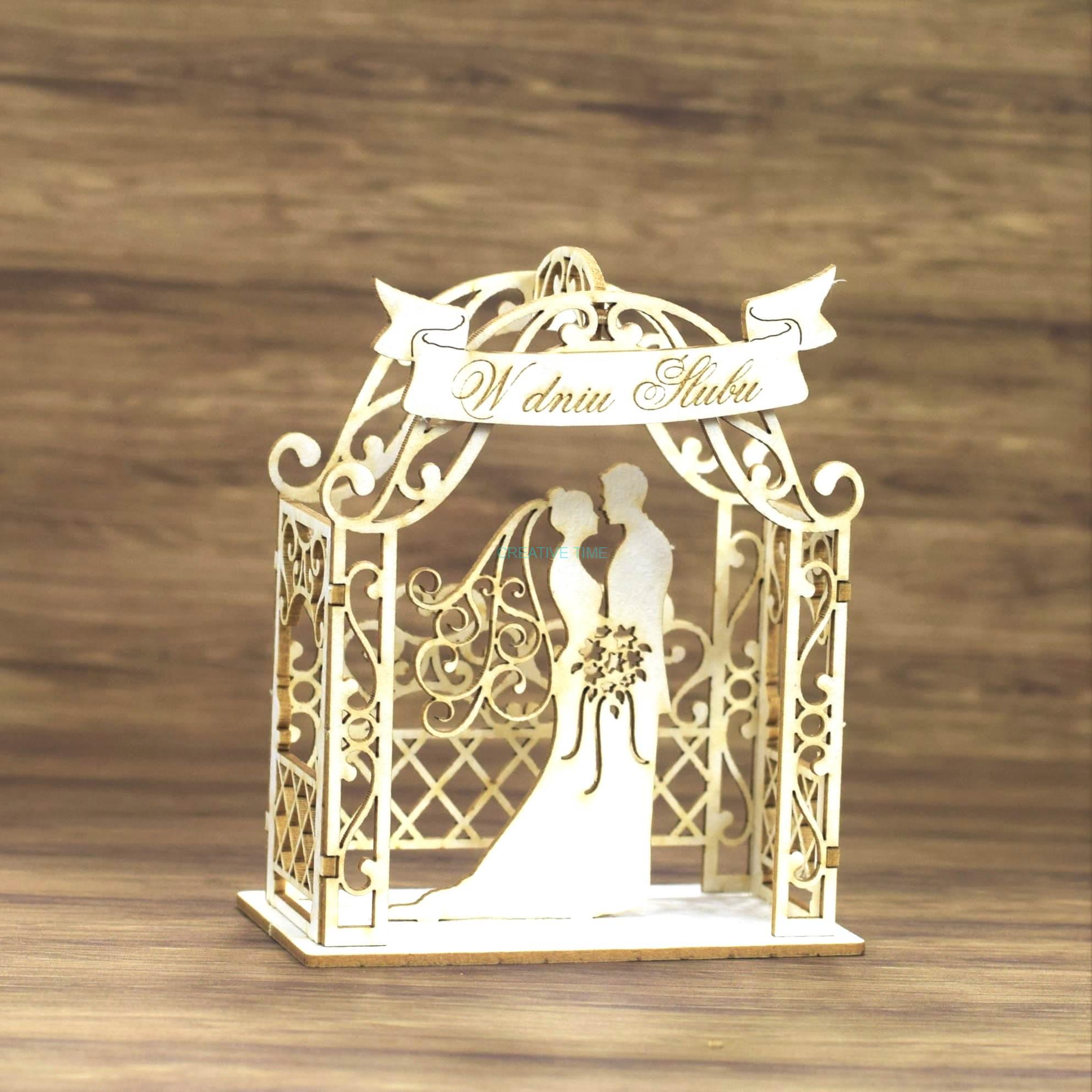 Lepenkový výrez chipboards, 3d svadobný altánok 8x9,5cm